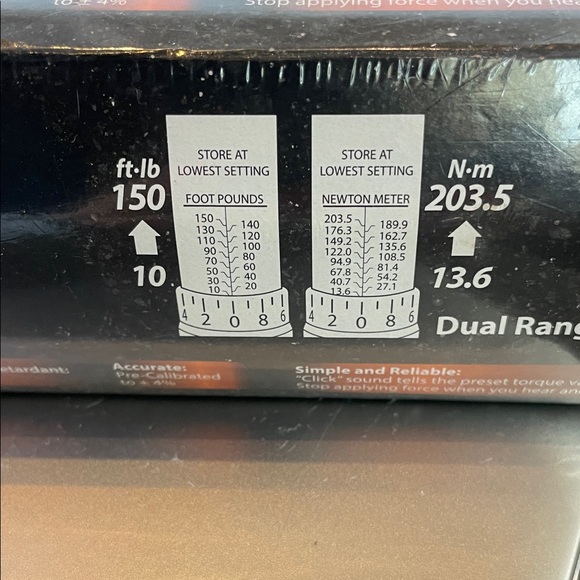 1/2" Drive Click Torque Wrench - Black - Picture 4 of 10